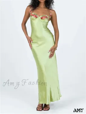 Amy Fashion - Women Sling Bodycon  Flower Embroidery Sleeveless Spaghetti Strap Cocktail Summer Party Club Vestidos