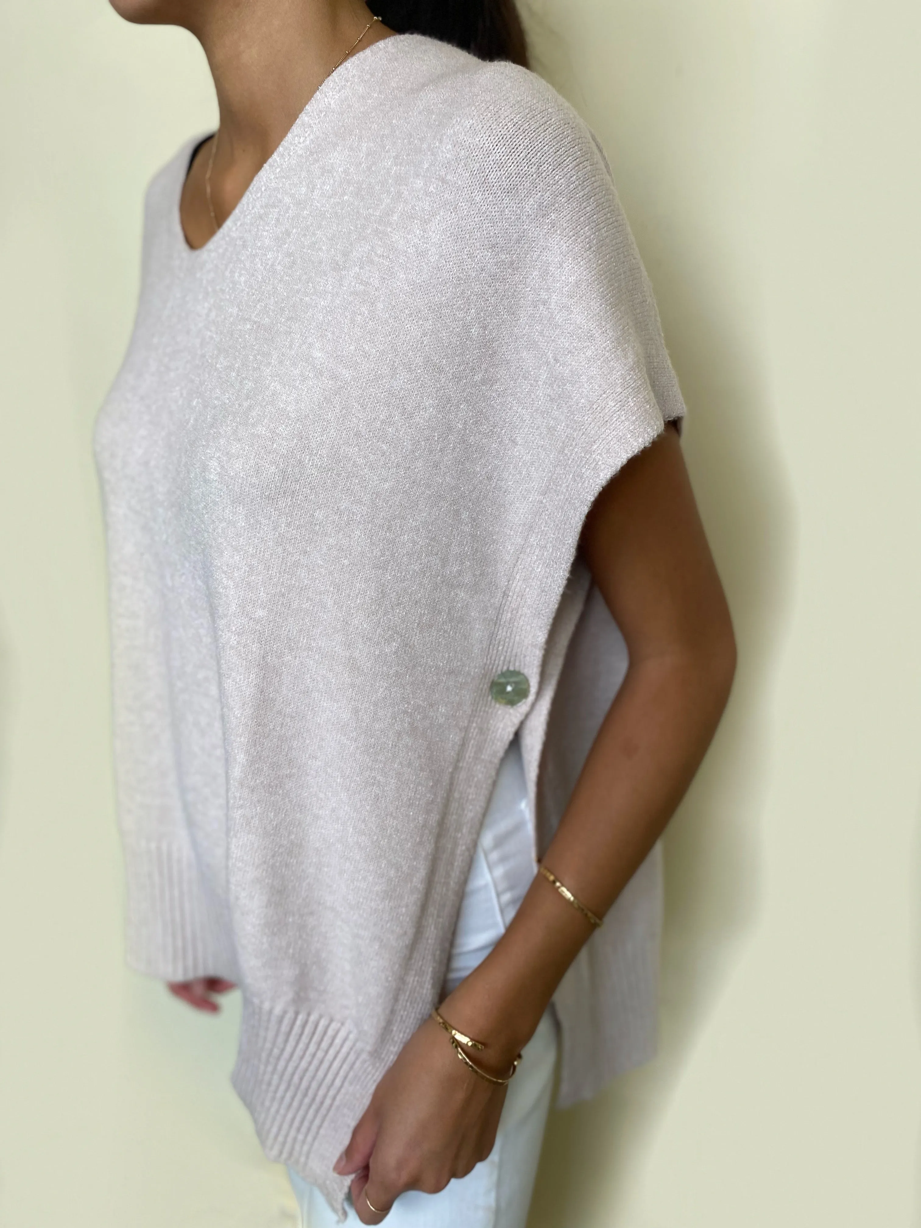 Cobblestone DEVYN VNECK SIDE BUTTON VEST